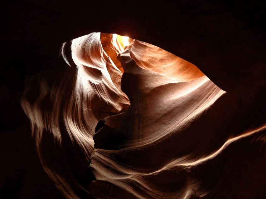 From Flagstaff or Sedona: Antelope Canyon Full-Day Tour - Guide Styles: What You Gain From the People Running the Day