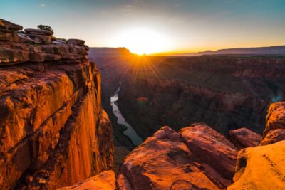 From Sedona: Grand Canyon Full-Day Sunset Trip - The rim advantage: getting to the overlook without the parking chaos