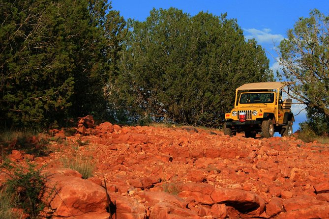 PRIVATE Sedona Jeep Tour 2-hour Lil' Rattler Off-Road - Dry Creek Canyon and the big Red Rock viewpoints: Thunder Mountain, Bear Mountain, Faye Canyon