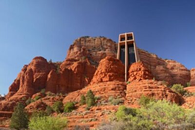 Scenic Sedona Tour - Tlaquepaque Arts & Crafts Village: a quick browse break
