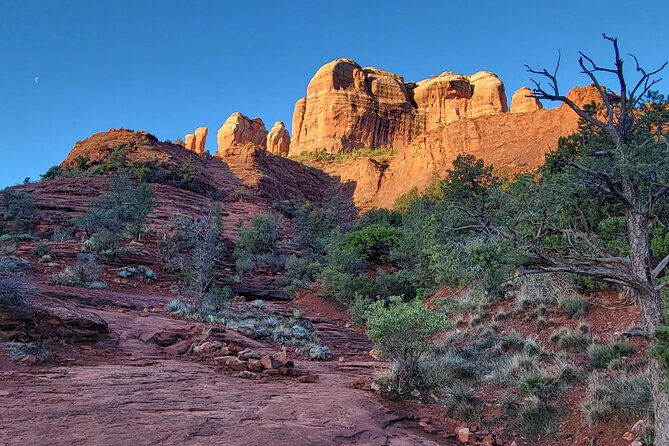 Sedona, Cathedral Rock Hiking Tour with a Private Guide - What’s included (and what you still need to bring)