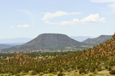 Sedona Day Trip: From Metro Phoenix / Scottsdale - Riding through the Black Canyon Hills of the Sonoran Desert