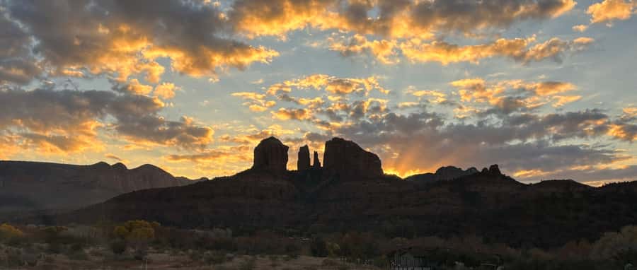 Sedona: E-Bike Sunset Tour to 7 Sacred Pools and Stupa - First big moment: Amitabha stupa and the calm start
