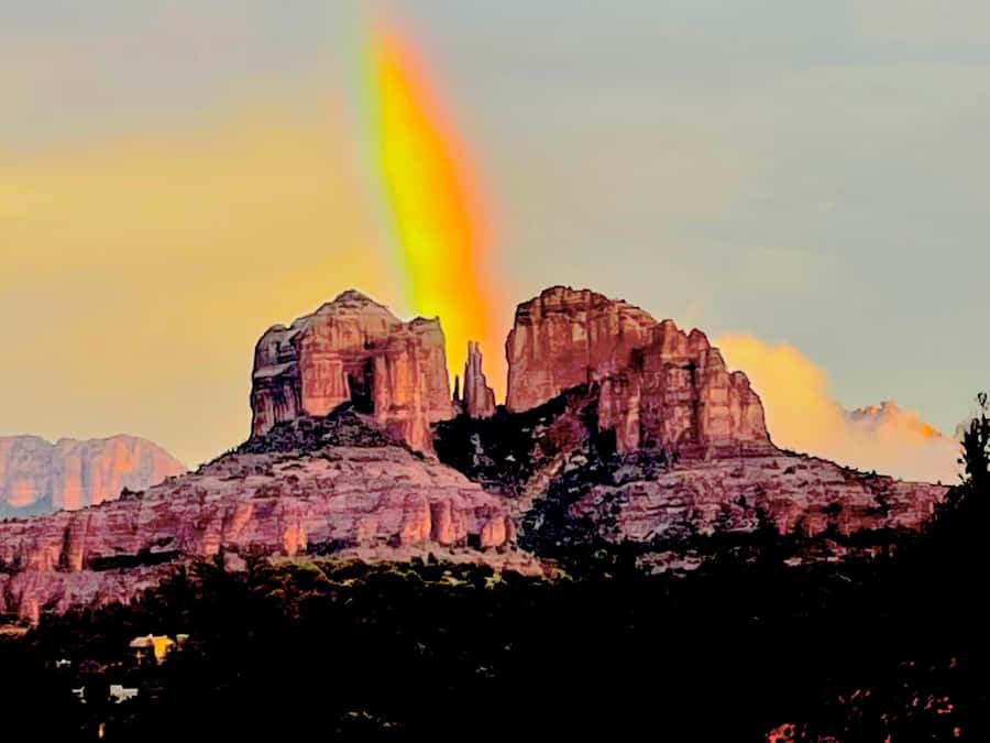 Sedona: E-Bike Sunset Tour to 7 Sacred Pools and Stupa - Seven Sacred Pools and Devil’s Kitchen: seeing the trailhead without the grind