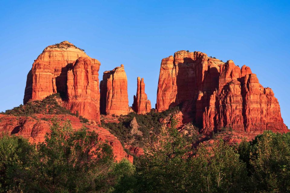 Sedona: Open-Air Van Tour with a Local Guide and 6 Stops - Meeting point and the easiest start near The Dragon’s Den