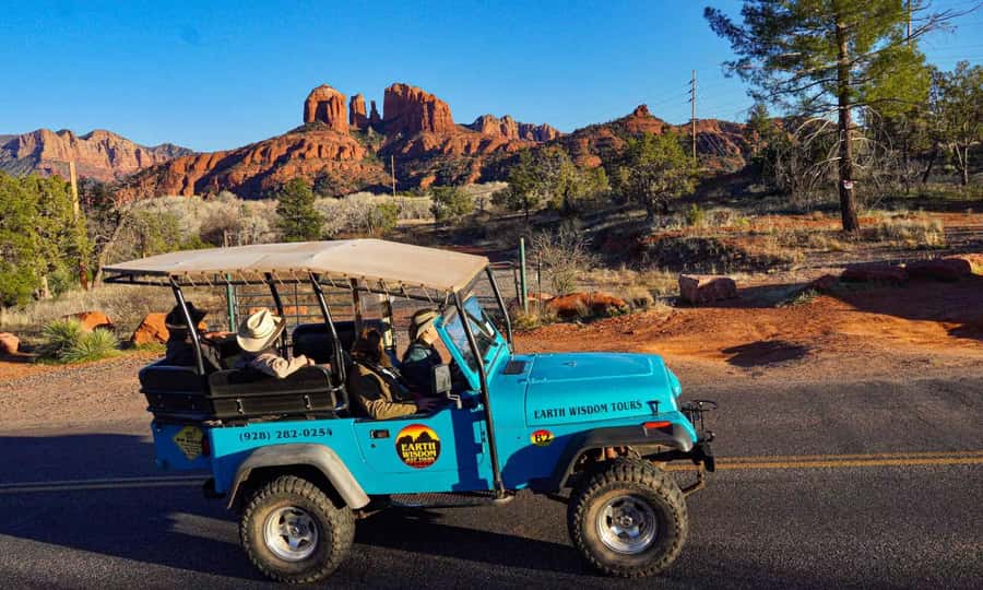 Sedona: Private Ride the Vortex Jeep Tour - The 2-hour flow: paved rides, guided pauses, and short walks