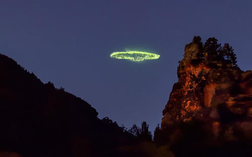 Sedona: PRIVATE UFO Night Jeep Tour near Bradshaw Ranch - The Bradshaw Overlook Stop: Red Rocks, Restricted Access, and Big-Sky Looking