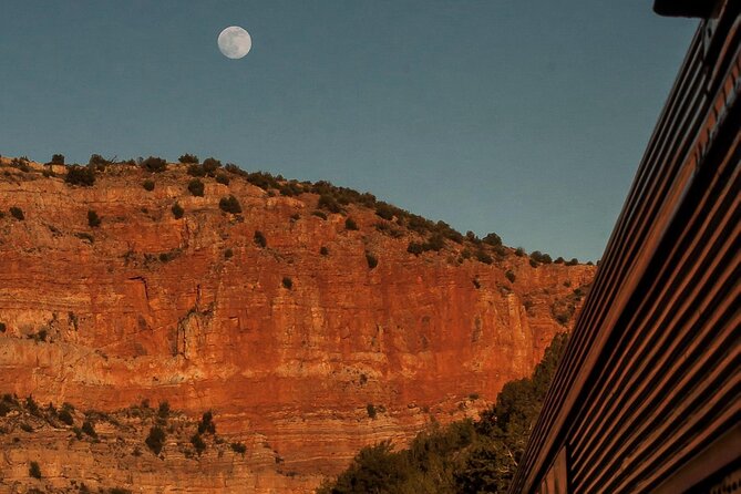 Starlight Ride on Verde Canyon Railroad - Starlight on the return: when to dress and where to watch